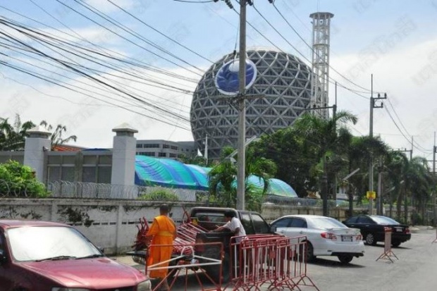 ธรรมกายพร้อมรับศึกใหญ่ ติดลวดหนาม-ขึ้นบอลลูน!