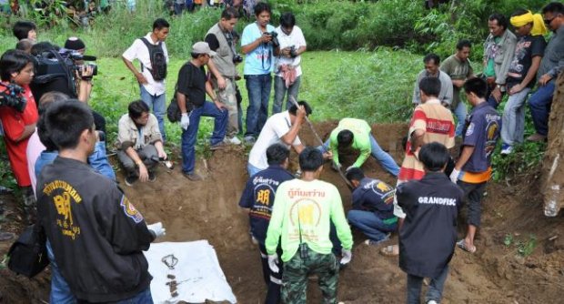 คดีอุ้มฆ่าเสี่ยสับปะรด คุมคนงานพม่าสอบเข้ม-ขุดพบกระดูกอีก 1