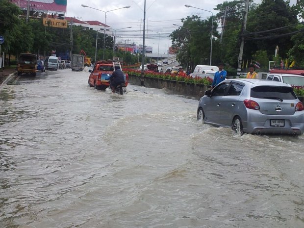 ฝนถล่มเชียงใหม่น้ำท่วมหลายจุด