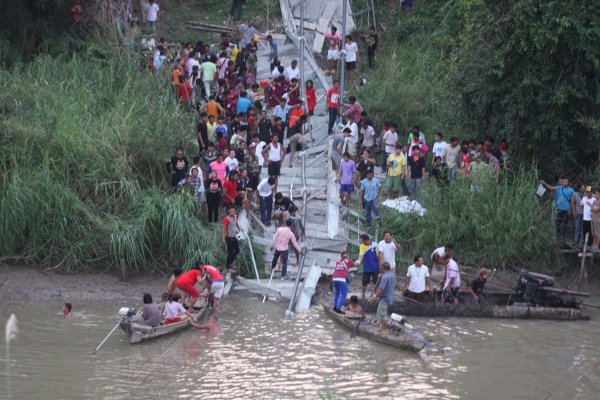  ด่วน ปภ.รายงานนายกฯปูสะพานแขวน 200 ปี ขาด ตาย5เจ็บ45