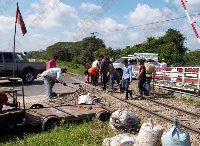 ปุดแผนเปลี่ยนหมอนรางรถไฟสายใต้