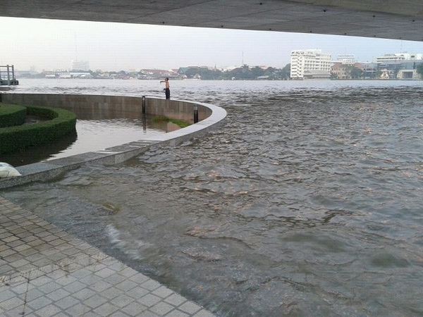 สะพานพระราม 8 ฝั่งธนบุรี (Rama 8 Bridge, Chaopraya river) 