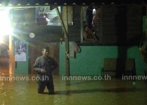 คลื่นซัดเกาะลันตาเสียหายยับ-เตือนน้ำท่วม ดินถล่ม