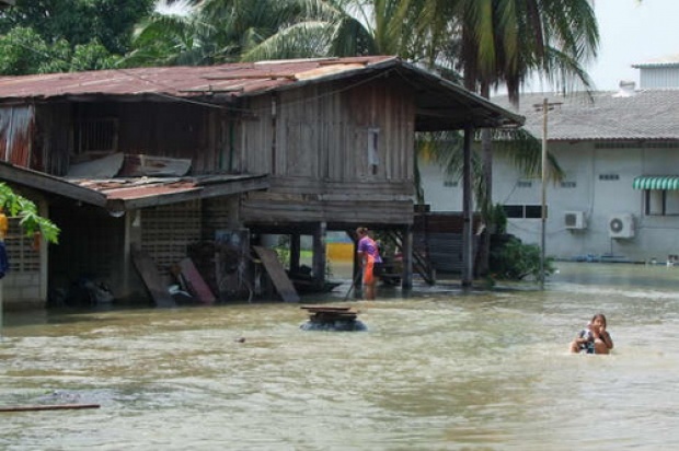 เขื่อนลำนางรองล้นจม5ชุมชน