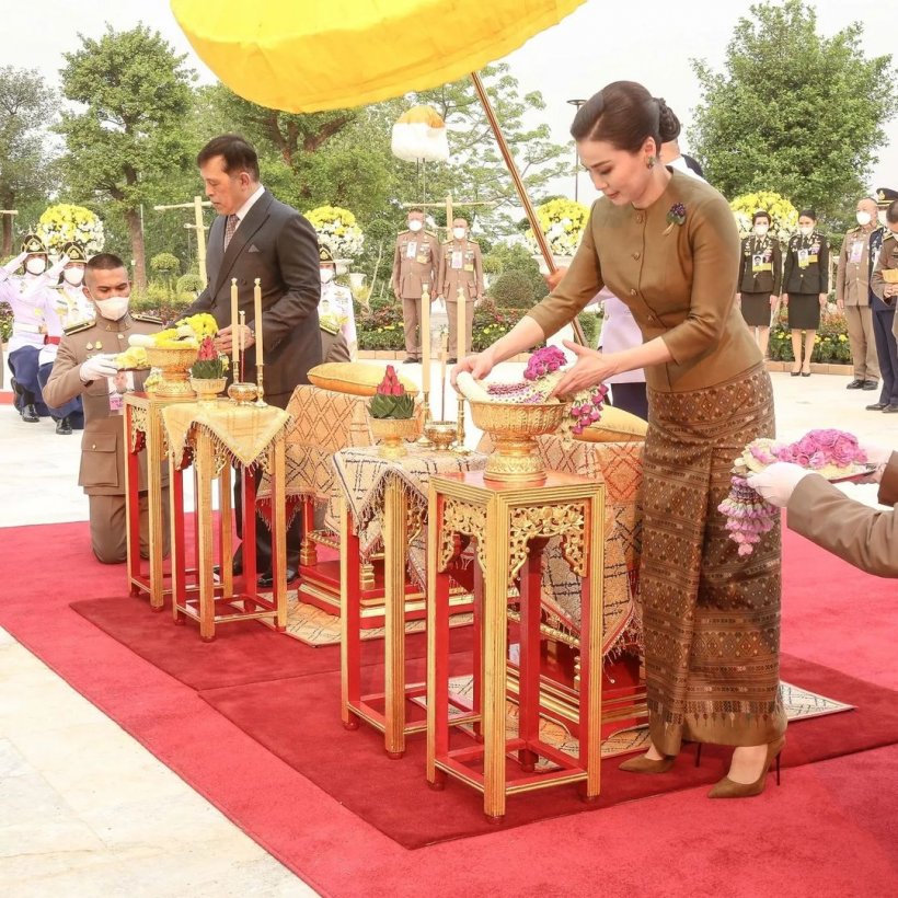 ประมวลภาพ ในหลวง พระราชินี  เสด็จพระราชดำเนินเยือนจังหวัดเชียงใหม่