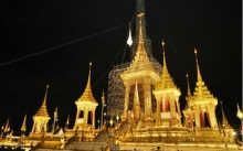 เผยพระนพปฎลมหาเศวตฉัตรยอดพระเมรุมาศสูง 5.10 เมตร ยึดต้นแบบสมัย ร.6 และ ร.8