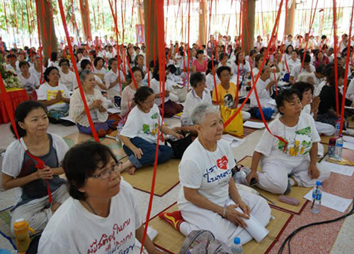 พุทธะอิสระจัดพิธีสวดไล่สิ่งไม่ดีให้แผ่นดิน