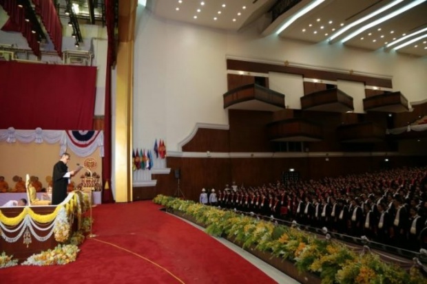 ‘พระบรมฯ’ พระราชทานปริญญาบัตร-พระราชทานพระราโชวาท มธ.