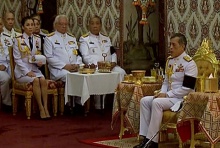 ร.10เสด็จฯบำเพ็ญพระราชกุศลพระบรมศพร.9