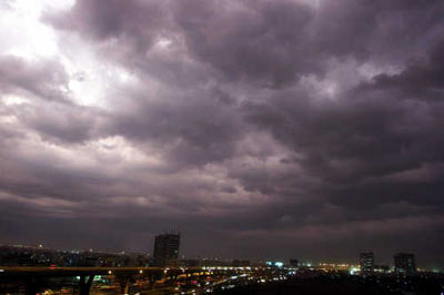 เตือนภัยพายุฤดูร้อนระวังพายุฝนลมกรรโชก4-7เมษา