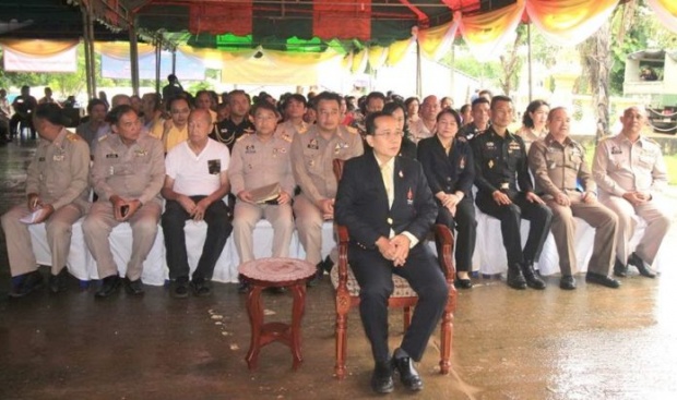 ปีติ!!! ฟ้าหญิงจุฬาภรณ์ พระราชทานถุงยังชีพราษฎร ช่วยน้ำท่วมเมืองกาญจน์