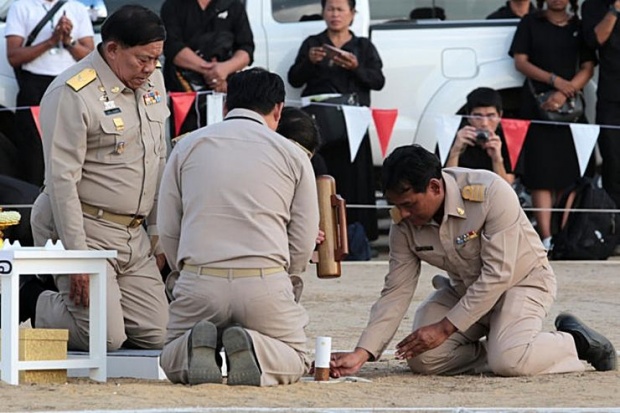 ปักหมุด 9จุดสนามหลวงก่อสร้างพระเมรุมาศ (ชมภาพ)