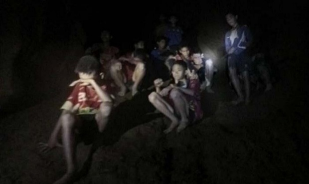 ในหลวง ทรงมีพระราชกระแสขอบใจ ชื่นชมและให้กำลังใจ ทีมค้นหา 13 ชีวิต ทั้งชาวไทยและต่างชาติ