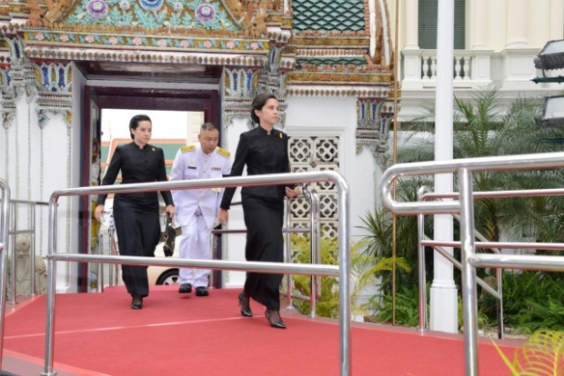  พระองค์เจ้าโสมสวลี เสด็จฯพิธีสวดพระอภิธรรม พระบรมศพ ร.9