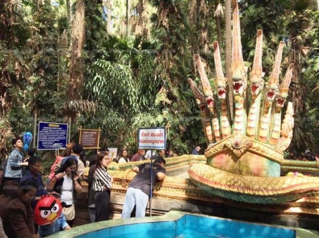 โค้งสุดท้าย แห่ขอโชค‘ปู่ศรีสุทโธ’ล้นเกาะ‘คำชะโนด’