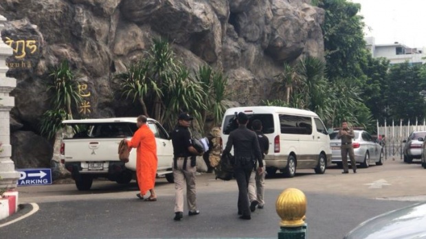 ด่วน!! ตร.บุกวัดดังล้อมค้นกุฏิ เชิญ “พระพรหมดิลก” คุมตัว 3 พระผู้ใหญ่ เอี่ยวคดีเงินทอนวัด