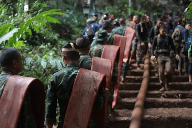 “ประยุทธ์” เตรียมบินด่วนเชียงราย บุกถ้ำหลวง ให้กำลังใจครอบครัว 13 ชีวิต ทีมหมูป่า