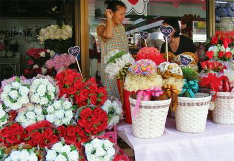 โพลวาเลนไทน์-อยากให้ดอกไม้ปูที่สุด