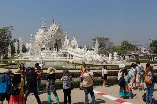 นักท่องเที่ยวจีนทะลักตรุษจีน วัดร่องขุ่น ประกาศปิดสุขาสยอง!!