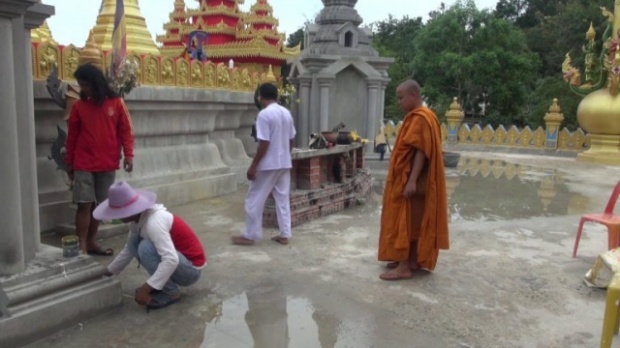 แรงงานเมียนมาสำนึกในพระมหากรุณาธิคุณ สร้างองค์เจดีย์ถวาย