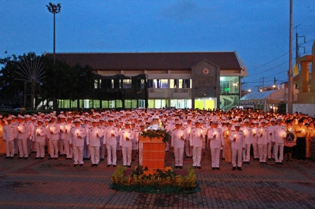 ทหาร3 เหล่าทัพ พร้อมใจ ยิงสลุต เฉลิมพระเกียรติสมเด็จพระเจ้าอยู่หัวฯ(คลิป)