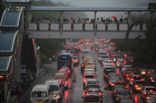 จอแน่! กรมอุตุฯ เตือนพายุฤดูร้อนซัดไทย ฝนถล่ม-ลูกเห็บตก ระวังอันตรายไว้