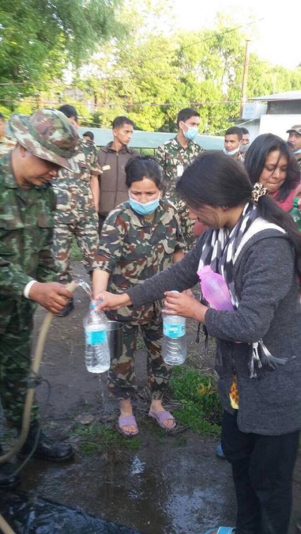 เมื่อทหารไทยตัดสินใจส่งเครื่องกรองน้ำไปช่วยเนปาล และนี่คือสิ่งที่เกิดขึ้น!!
