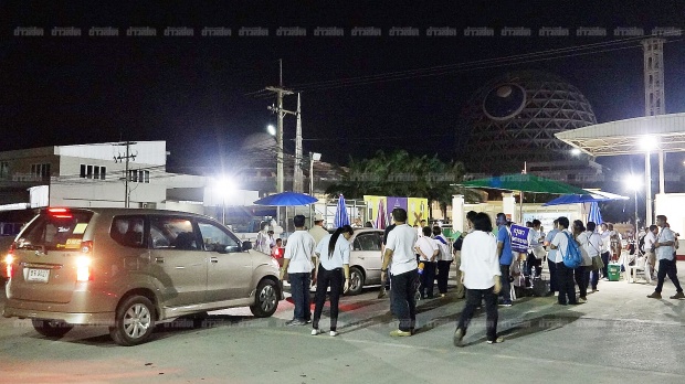 ธรรมกายพลุกพล่าน ระดมพลตั้งรับดีเอสไอ นำหมายศาลตรวจค้นวัด