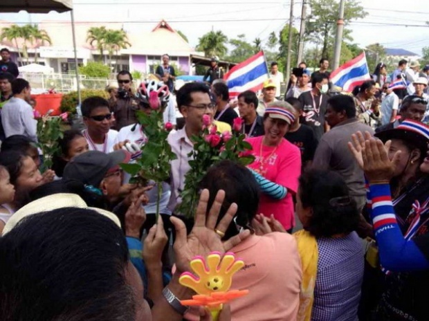 กระบี่รับสมัคร สส.แบบแบ่งเขตวันที่สองเหลว กปปส.เป่านกหวีดไล่กกต.ขณะขอเข้าไปปฏิบัติหน้าที่ 