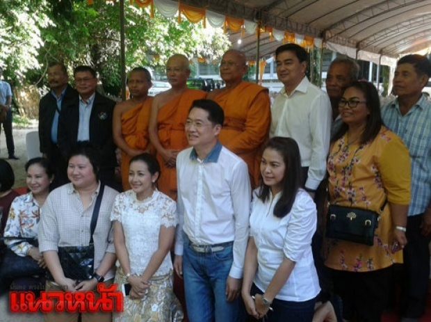 มาร์คบินลงใต้พบพระสุเทพ ทิ้งทวนก่อนสึก(ประมวลภาพ)