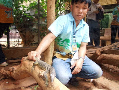 โชว์เหี้ยดำสัตว์หายากชนิดใหม่ที่พบในไทย