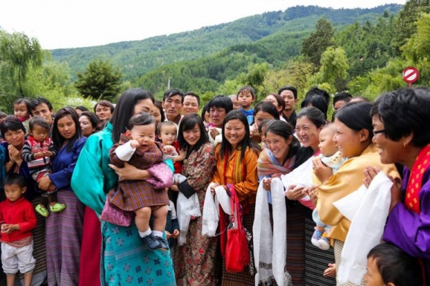  ชมพระอิริยาบถสุดน่ารัก ของ จิกมี นัมเกล วังชุก  เจ้าชายพระองค์น้อย แห่งภูฏาน! 