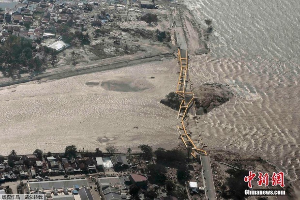 เกิน 800 ศพแล้ว! อินโดฯ เร่งกู้หายนะแผ่นดินไหว-สึนามิถล่ม