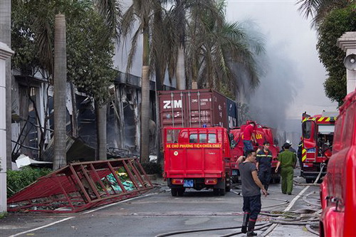 ลาจลเวียดนามสังเวย 21 ศพ คนงานจีนแห่หนีออกนอกประเทศ