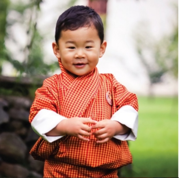 ทรงน่ารัก! พระฉายาลักษณ์ใหม่ เจ้าชายน้อย แห่งภูฏาน
