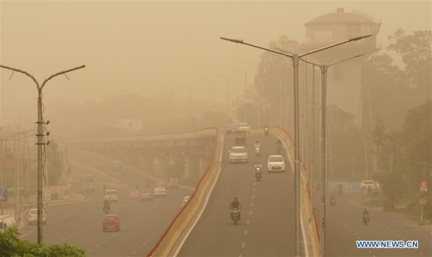เอาจริง! อินเดียทุ่มหลายแสนล้าน ลดมลพิษทางอากาศ หนุนรถยนต์ไฟฟ้า
