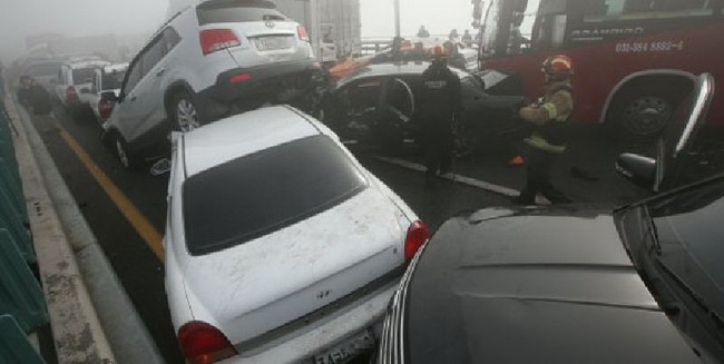 ด่วน! คนไทยเจ็บ 5 คนจากเหตุรถชน 100 คันที่กรุงโซล(มีคลิป)