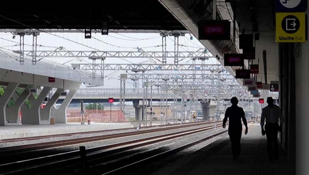 เปิดตัว!!! สถานีรถไฟความเร็วสูงแห่งใหม่ในเมืองเนเปิลส์