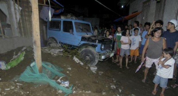 แผ่นดินไหวฟิลิปปินส์ 7.6 ริคเตอร์ เสียชีวิตแล้ว1ศพ