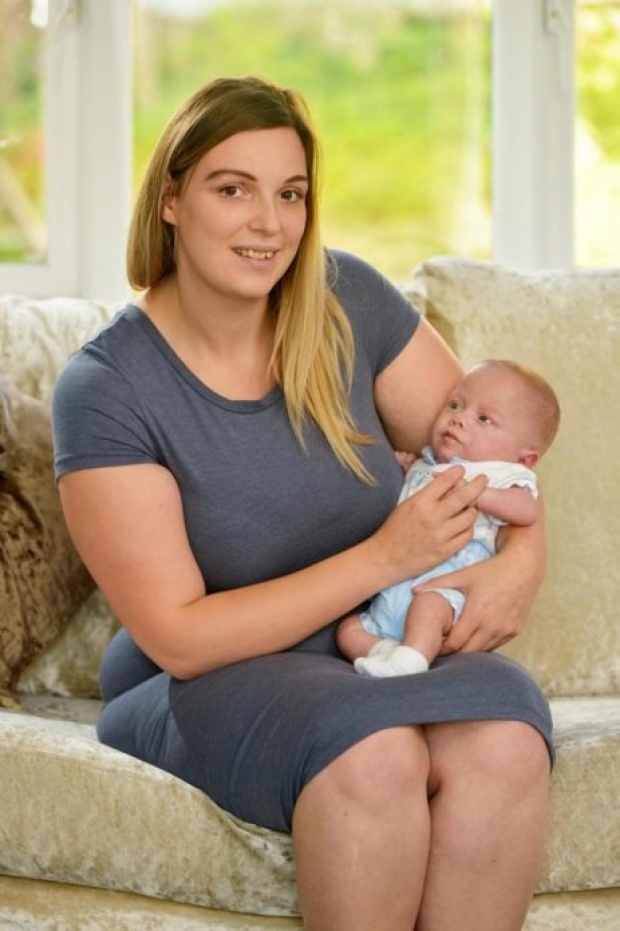 ตะลึง!!! ทารกจิ๋วตัวเล็กที่สุดในอังกฤษ น้ำหนักตอนเกิดเท่ากระป๋องน้ำอัดลม!!