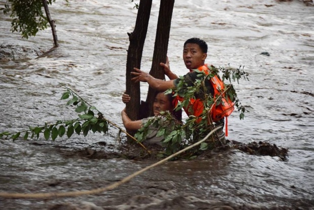 ปักกิ่งอ่วม! อุทกภัยครั้งใหญ่ในรอบ 20 ปี คาดฝนจะยังตกอีก