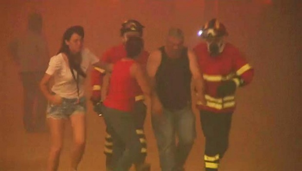 ย่างสดกลางถนน!!! ร้อนจัดไฟป่าปะทุในโปรตุเกส ยอดผู้เสียชีวิตพุ่ง 62 รายแล้ว (มีคลิป)