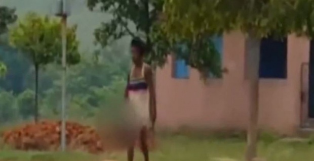 คลิปสยอง!! คดีสะเทือนขวัญ หนุ่มอินเดียสติไม่ดี “ฆ่าตัดหัว” ครูสาวคาโรงเรียน (มีคลิป)