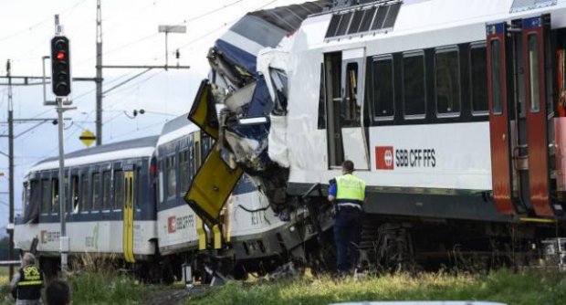 รถไฟชนกันที่สวิตเซอร์แลนด์เจ็บ 44 คน