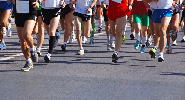 นักวิ่งมาราธอน สุดโชคร้าย หัวใจวายเสียชีวิตก่อนถึงเส้นชัยเพียงไม่กี่เมตร