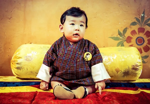  ภาพใหม่ เจ้าชายน้อยแห่ง ภูฎาน สดใส ร่าเริง น่ารักมาก
