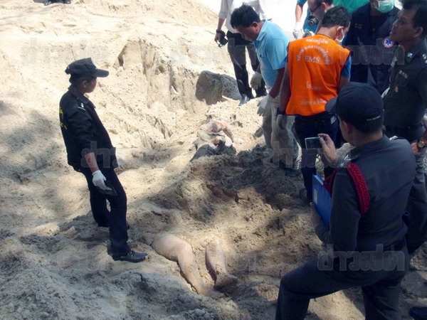 พบร่างหญิงสาว ถูกฆ่าหั่นศพฝังชายหาดแหลมสมิหลา จ.สงขลา