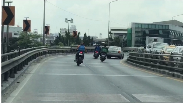 เตรียมปรับปรุง สะพานคลองตัน หลังเกิดอุบัติเหตุซ้ำซาก ตร.เผย จยย.ฝ่าฝืนขึ้นสะพานบ่อย