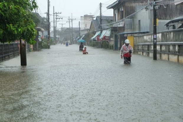 ใต้ยังมีฝนตกหนัก อุตุฯเผย ทะเลคลื่นสูง 3 เมตร