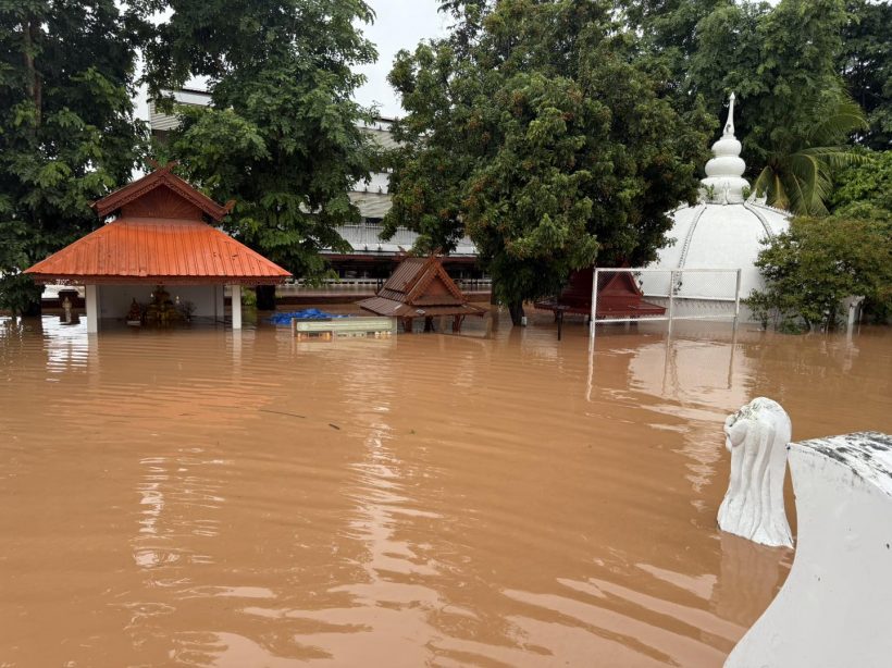 เปิดภาพวัดภูมินทร์ จ.น่าน ล่าสุดถูกน้ำท่วมอย่างหนัก!